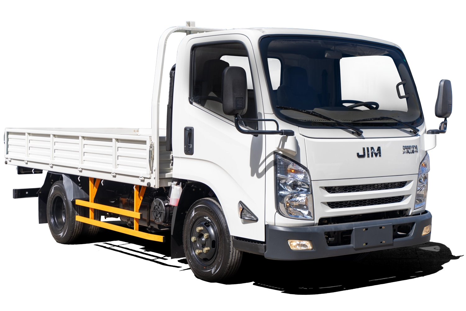 Camión JIM Carrying de 3.4 toneladas con diseño frontal robusto y estructura reforzada
