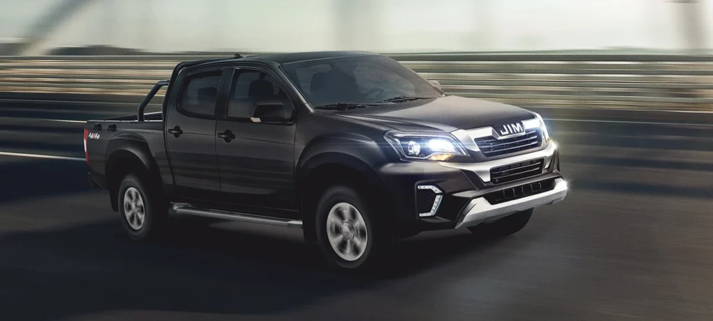Pickup JIM REMAX Extremo 4x4 en carretera de Guatemala