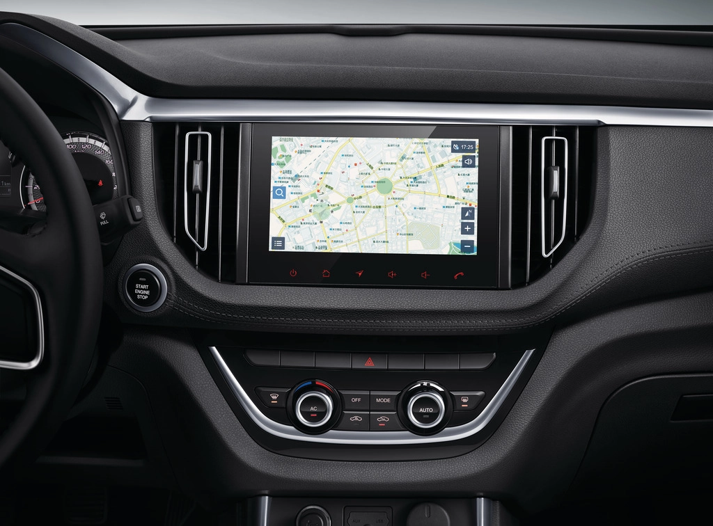 Pantalla central del JIM REMAX S mostrando sistema de navegación GPS